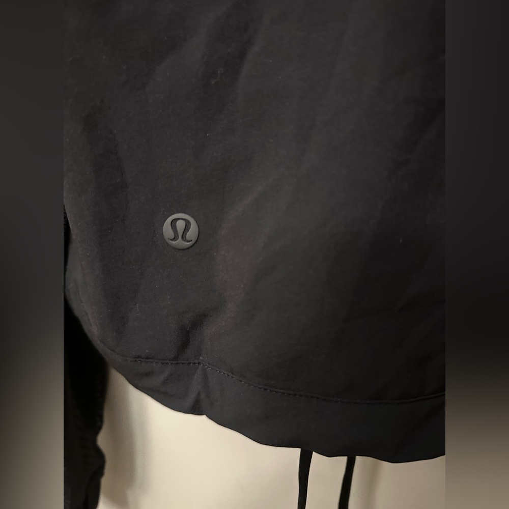 Lululemon Catch a Breeze Pullover Size 6 - Picture 6 of 6
